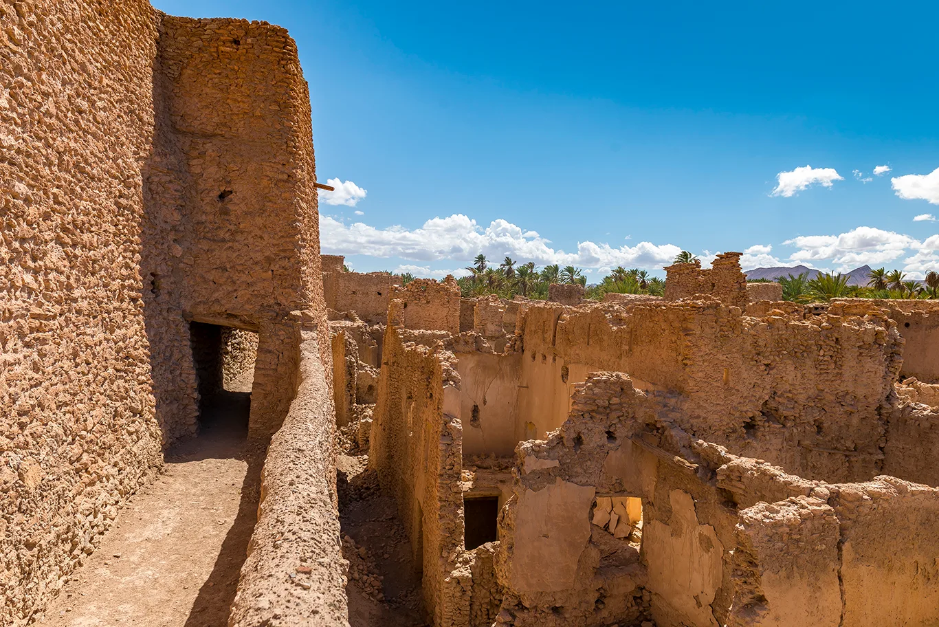 Agence de photographie / Agence Imaginium / Oussama Rhaleb / Photographe professionnel / Paysage / Morocco / Sud / Maroc / Dakhla / Assa / Photo / Esmara / Laayoun / Guelmim / nature / Desert / Guelmim / tan tan / Imlili / tourisme / maroc / Terfaya / / Rabat / Casablanca / Photo Magazine / Patrimoine / publicité / Historique / Histoire / Dunes / Sud maroc / Sahraoui / Artisanat / shooting / Patrimoine / publicité / Historique / Histoire / kssar / kssour