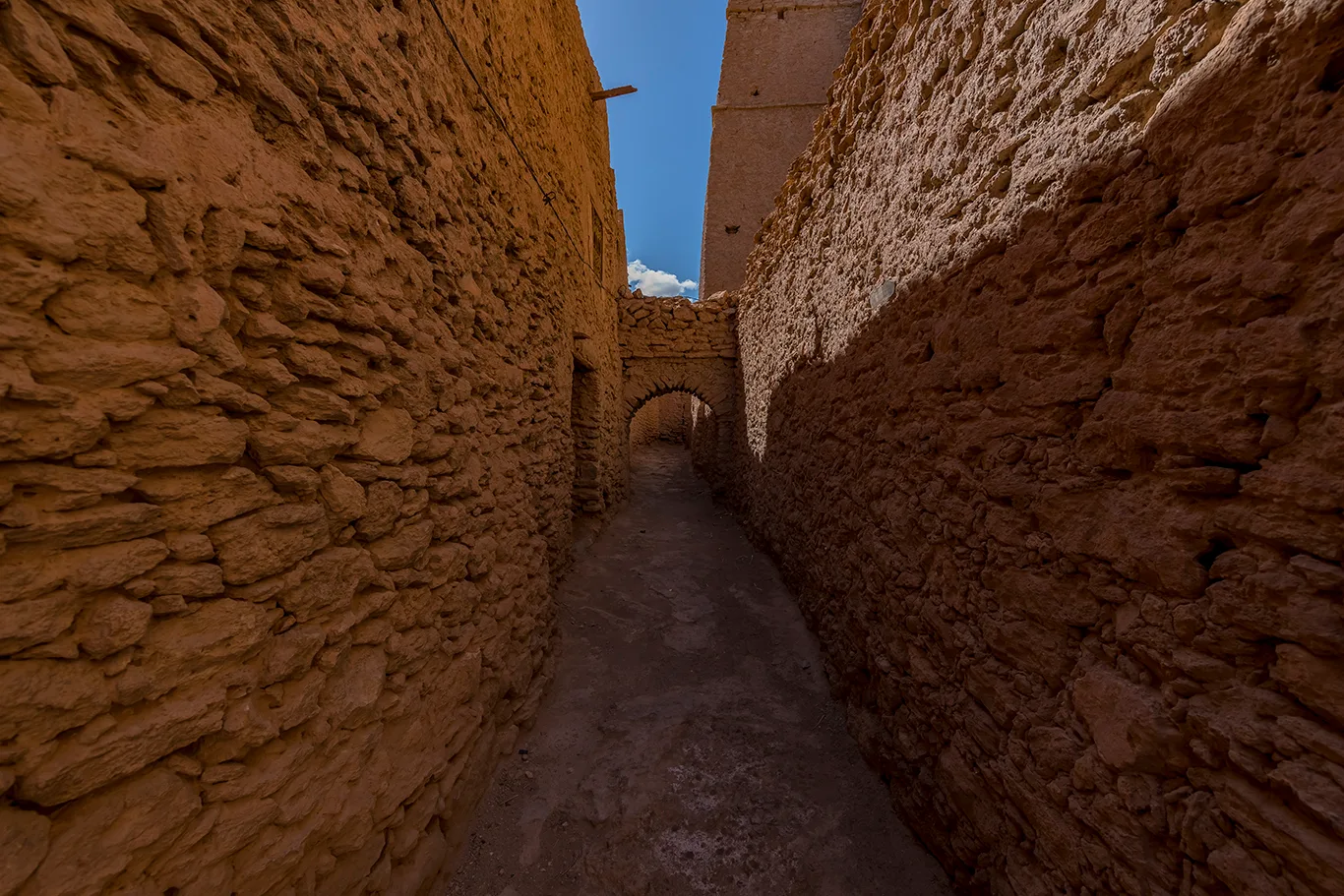 Agence de photographie / Agence Imaginium / Oussama Rhaleb / Photographe professionnel / Paysage / Morocco / Sud / Maroc / Dakhla / Assa / Photo / Esmara / Laayoun / Guelmim / nature / Desert / Guelmim / tan tan / Imlili / tourisme / maroc / Terfaya / / Rabat / Casablanca / Photo Magazine / Patrimoine / publicité / Historique / Histoire / Dunes / Sud maroc / Sahraoui / Artisanat / shooting / Patrimoine / publicité / Historique / Histoire / kssar / kssour
